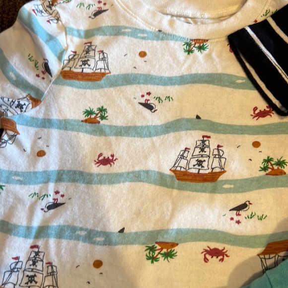 Toddler boy tshirt bundle - 4T - Picture 4 of 11